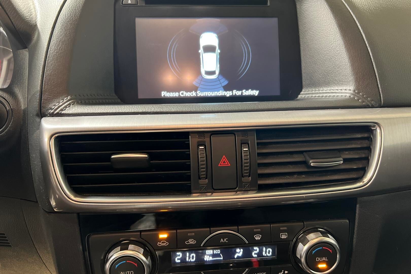 Mazda CX-5 iso kuva 13