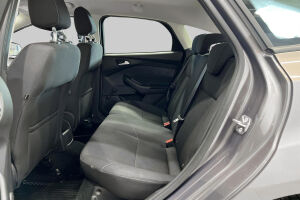 Ford Focus esikatselu 16