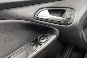 Ford Focus esikatselu 20
