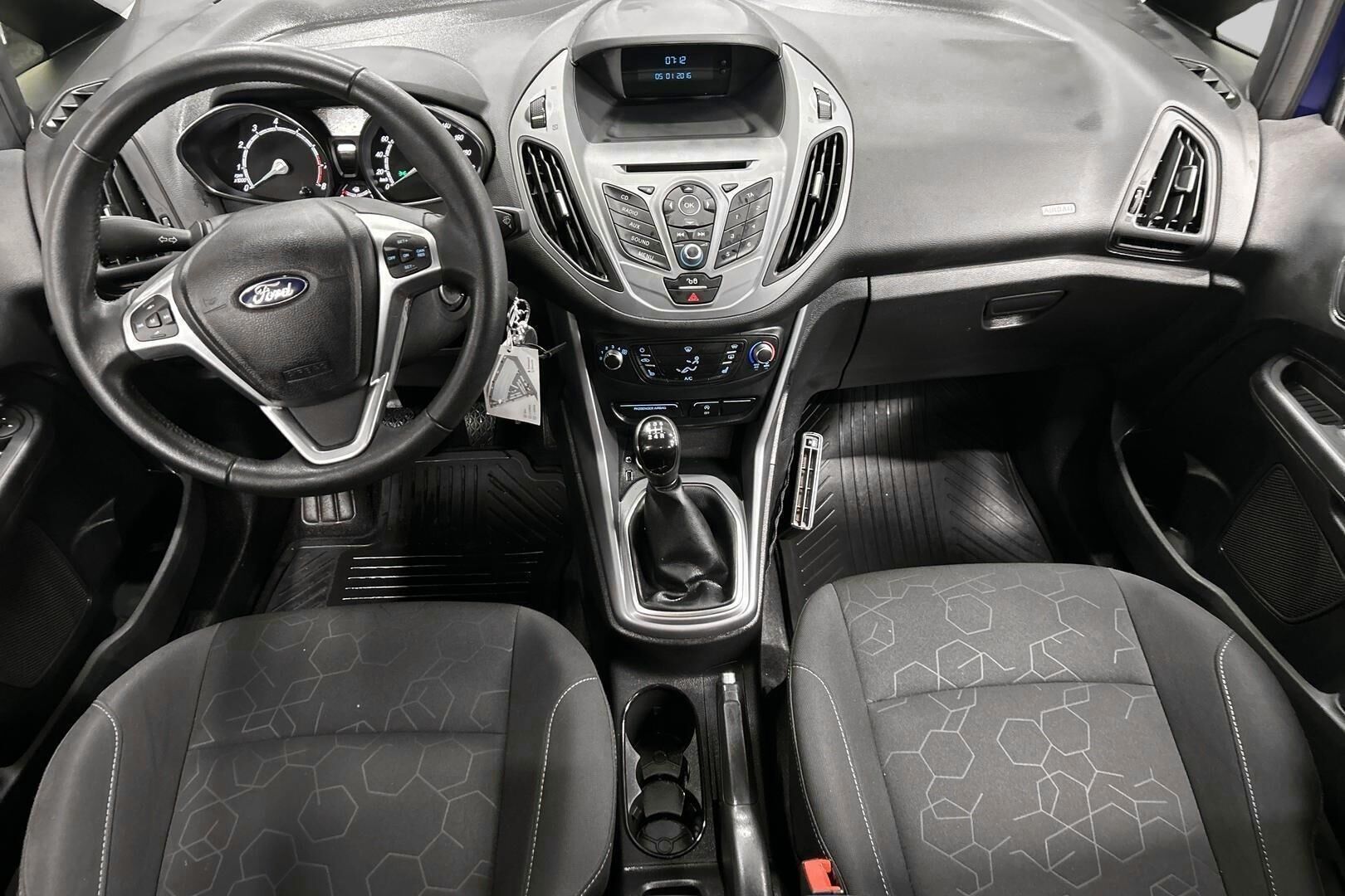 Ford B-Max iso kuva 11