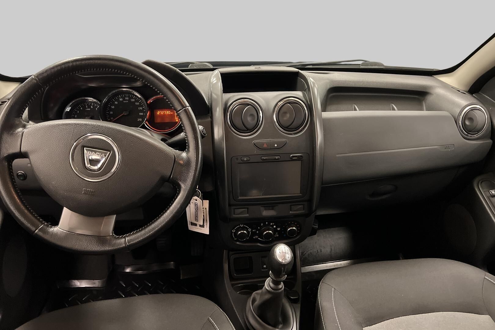 Dacia Duster iso kuva 11