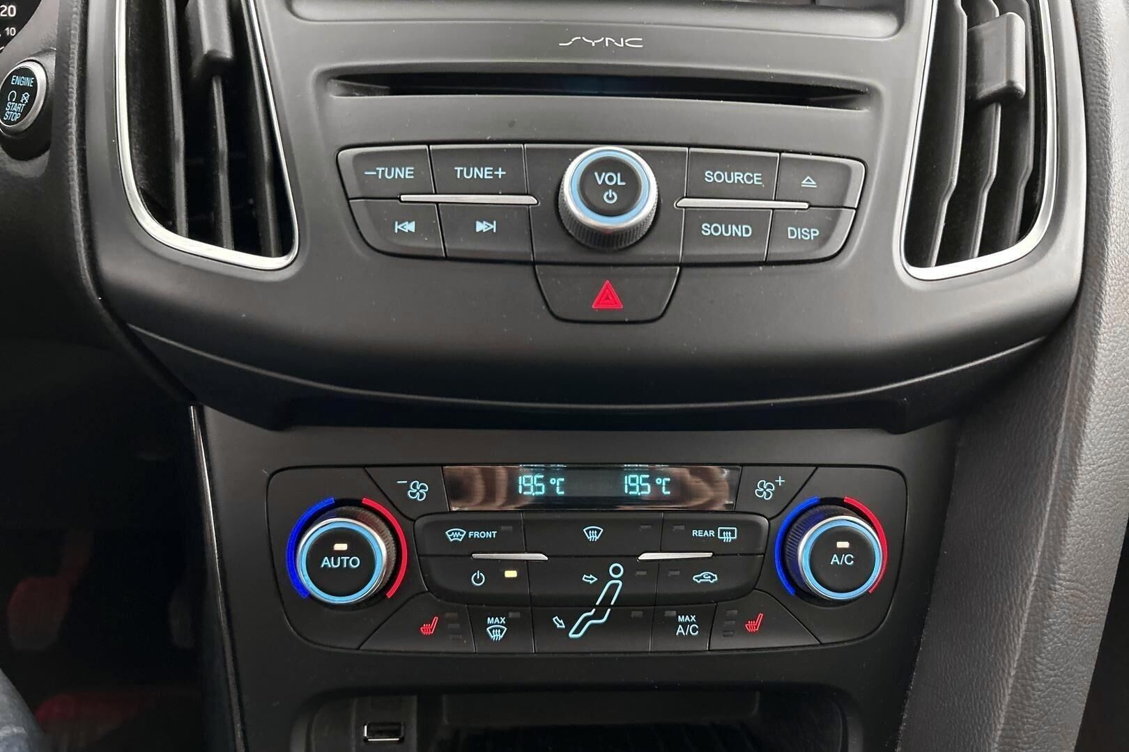 Ford Focus iso kuva 20