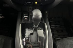 Nissan X-Trail esikatselu 18