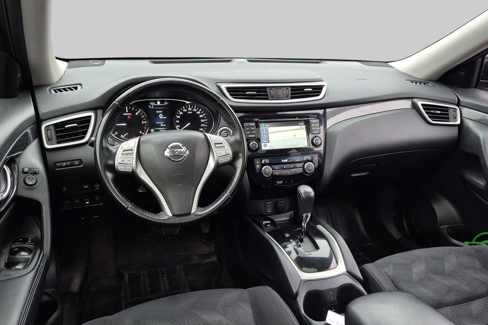 Nissan X-Trail iso kuva 2