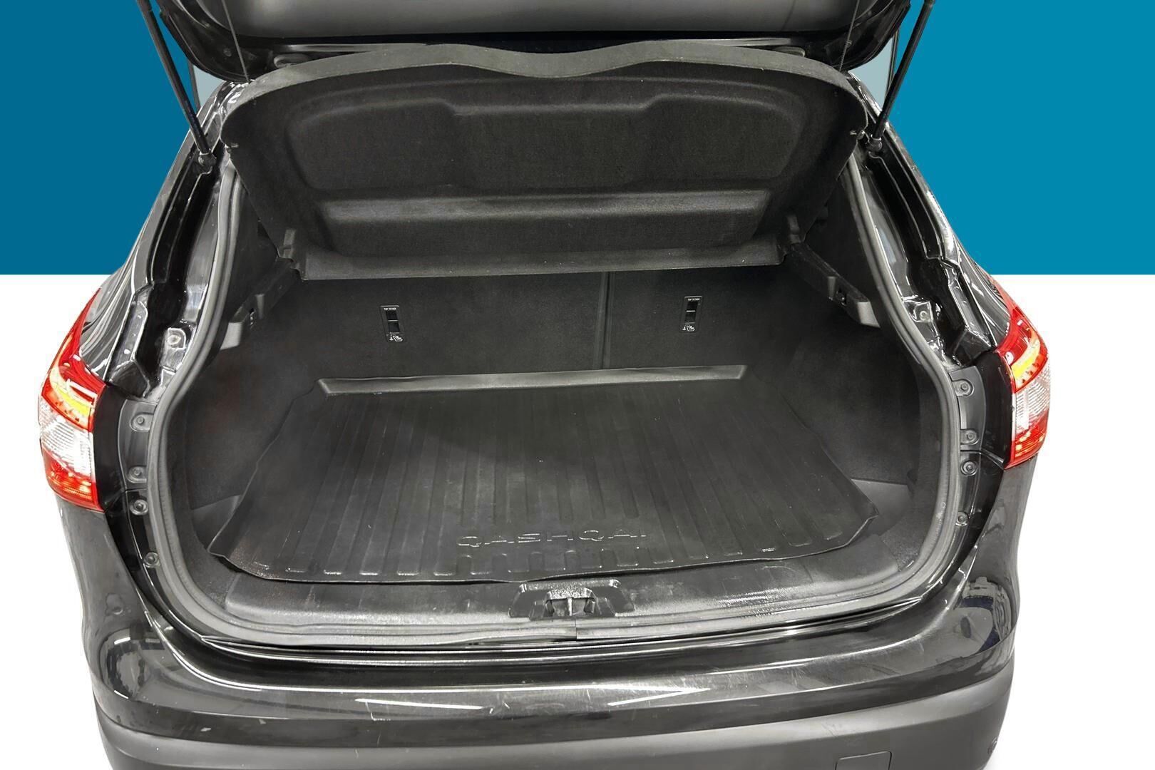 Nissan Qashqai iso kuva 11