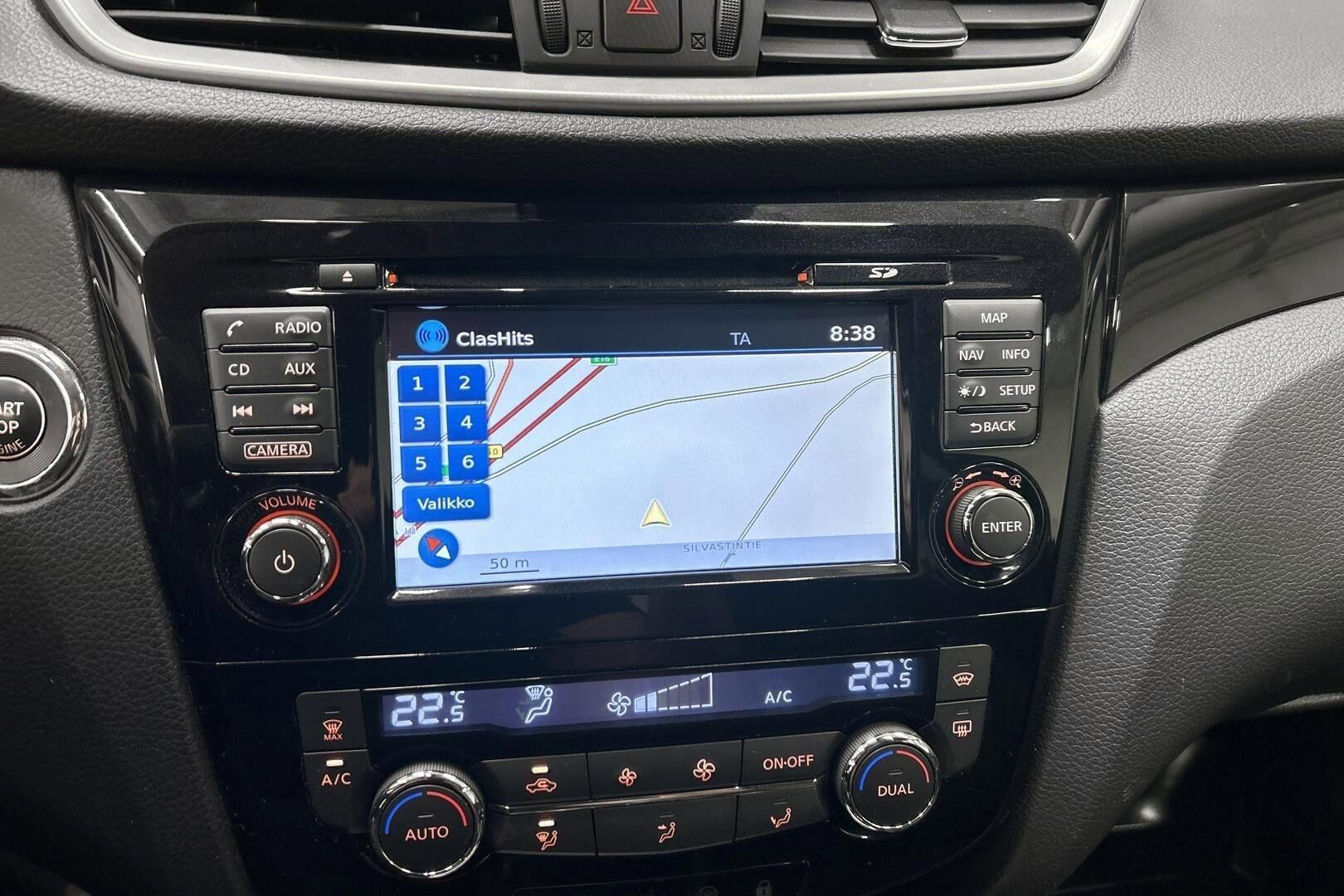 Nissan Qashqai iso kuva 16