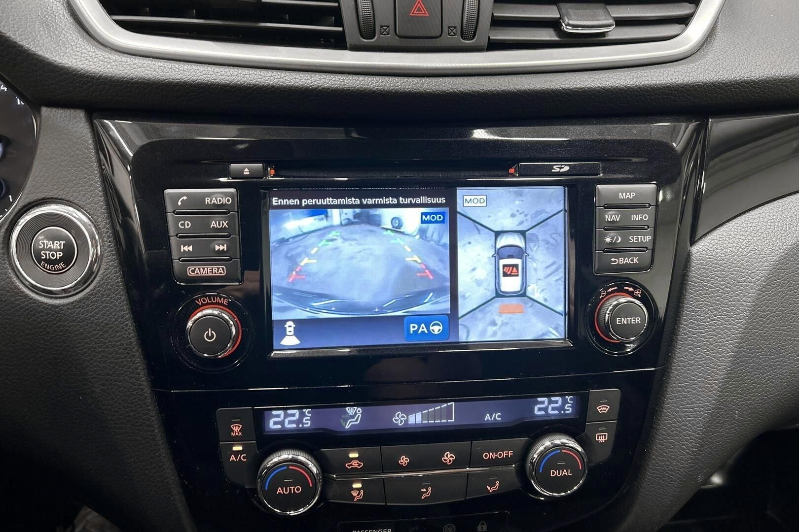 Nissan Qashqai iso kuva 17