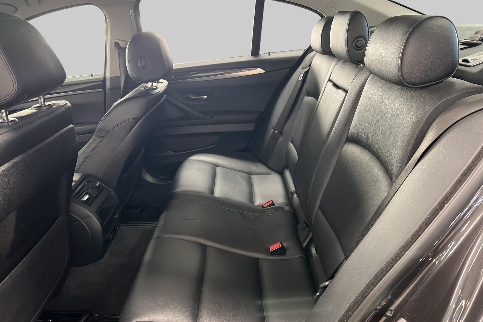 BMW 5-sarja iso kuva 22