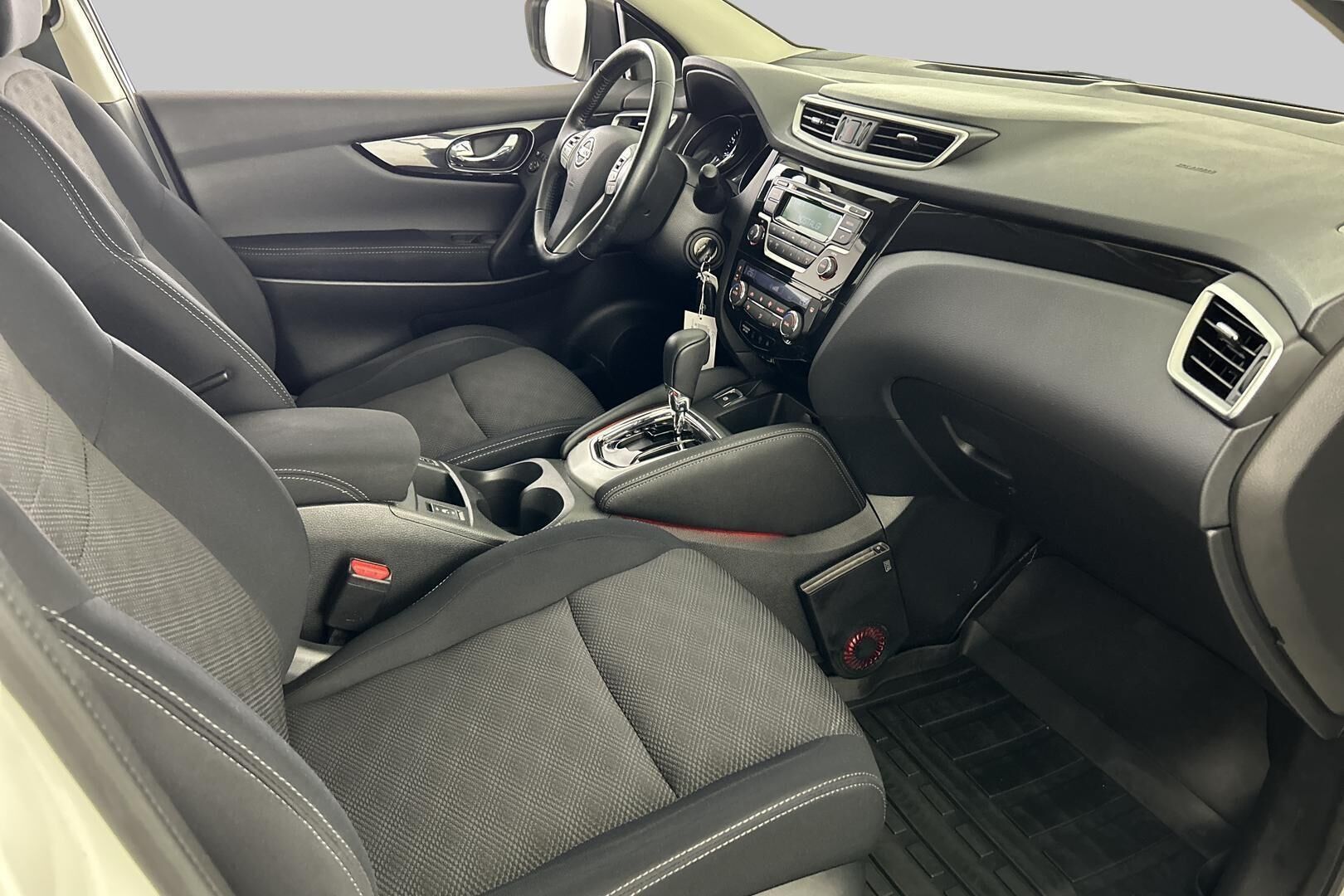 Nissan Qashqai iso kuva 11
