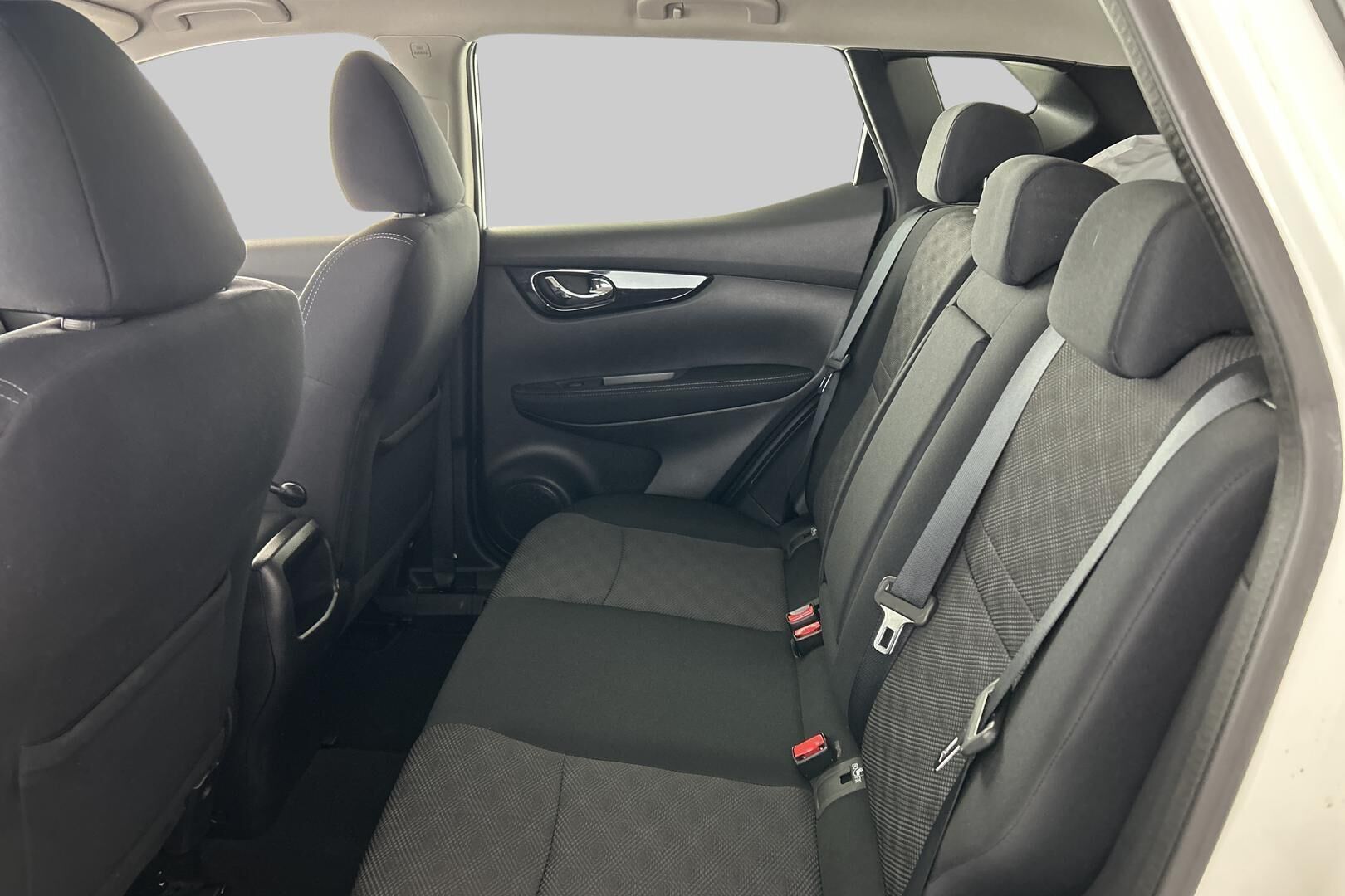 Nissan Qashqai iso kuva 9