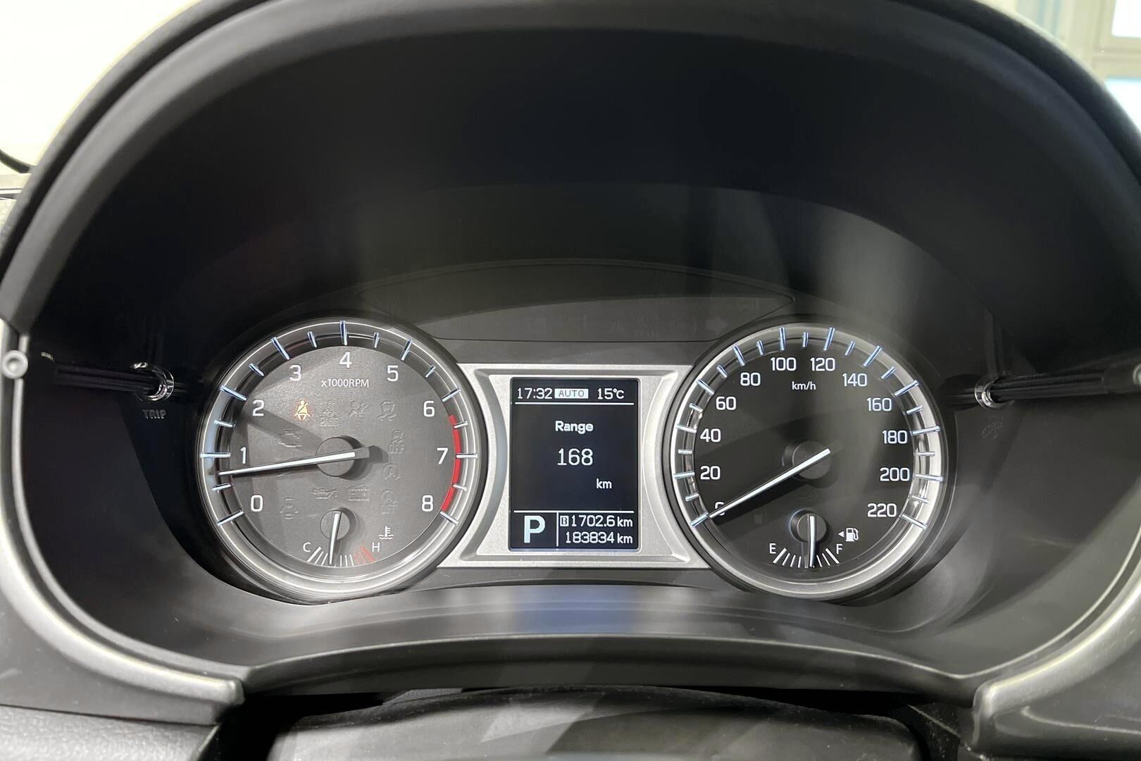 Suzuki Vitara iso kuva 11