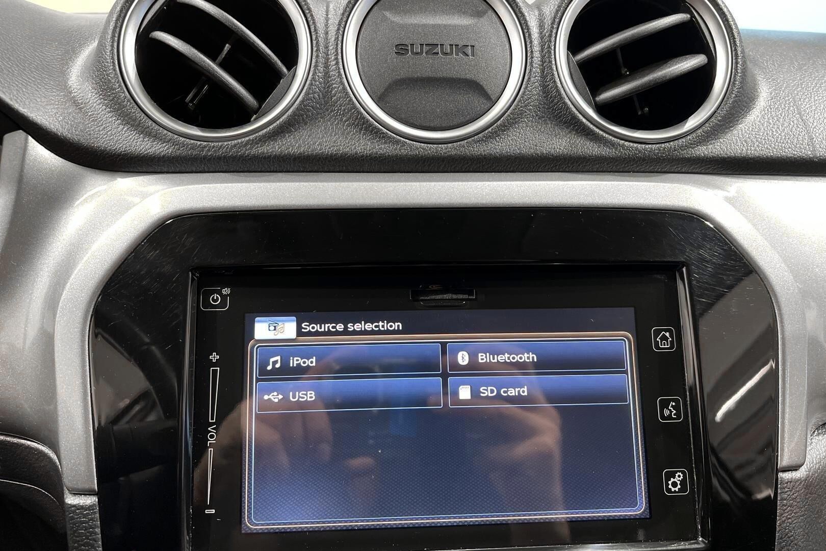 Suzuki Vitara iso kuva 13