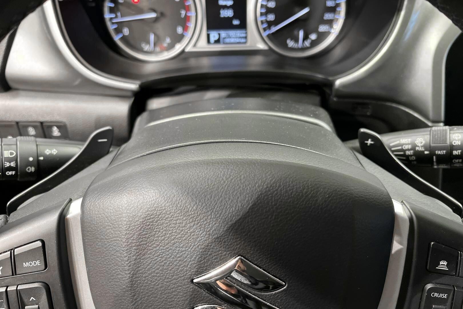 Suzuki Vitara iso kuva 21