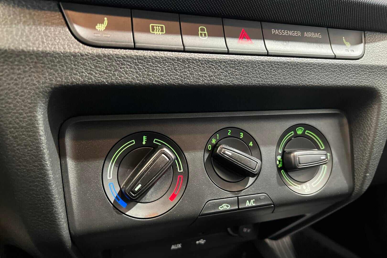 Skoda Fabia iso kuva 18