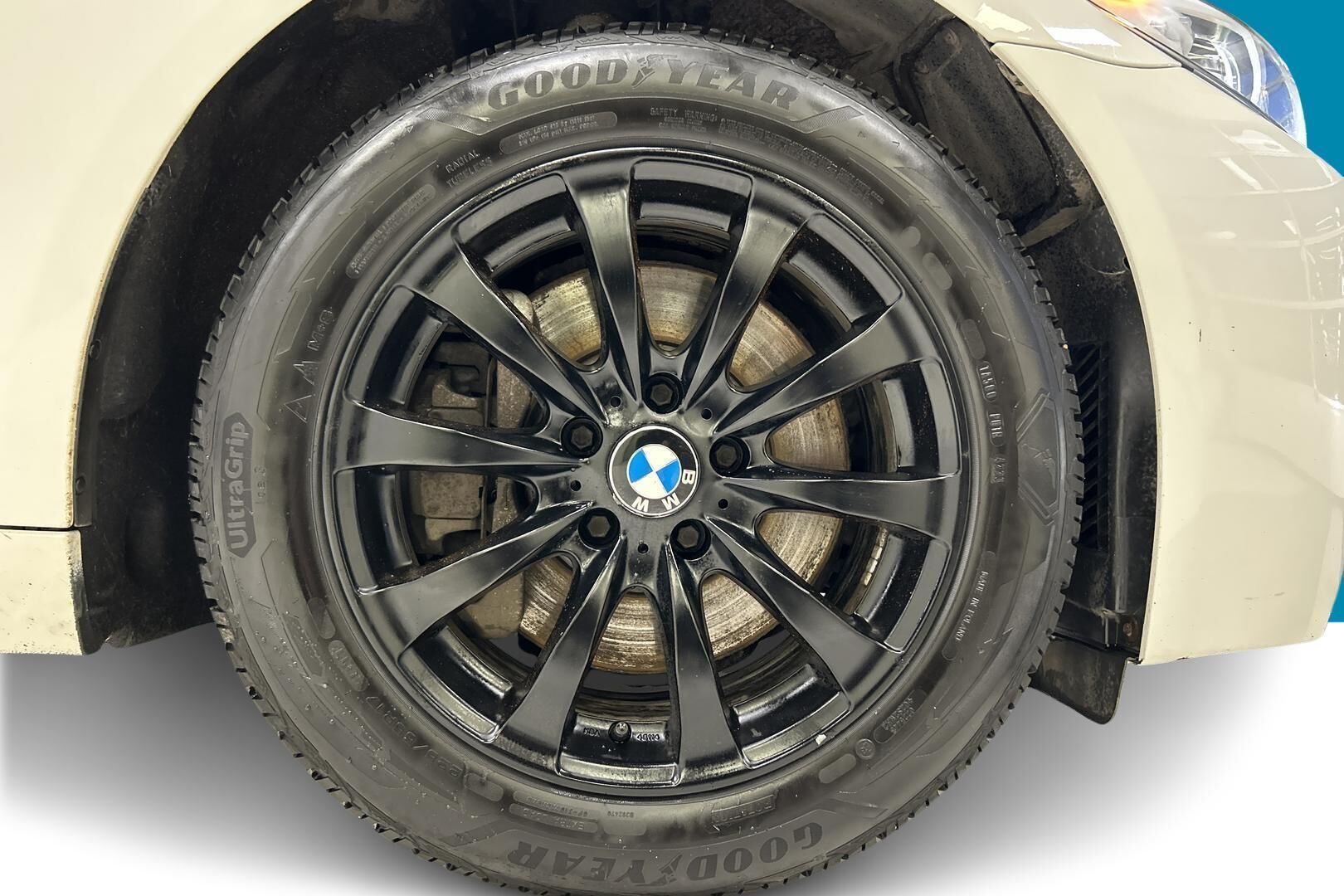 BMW 5-SARJA iso kuva 12