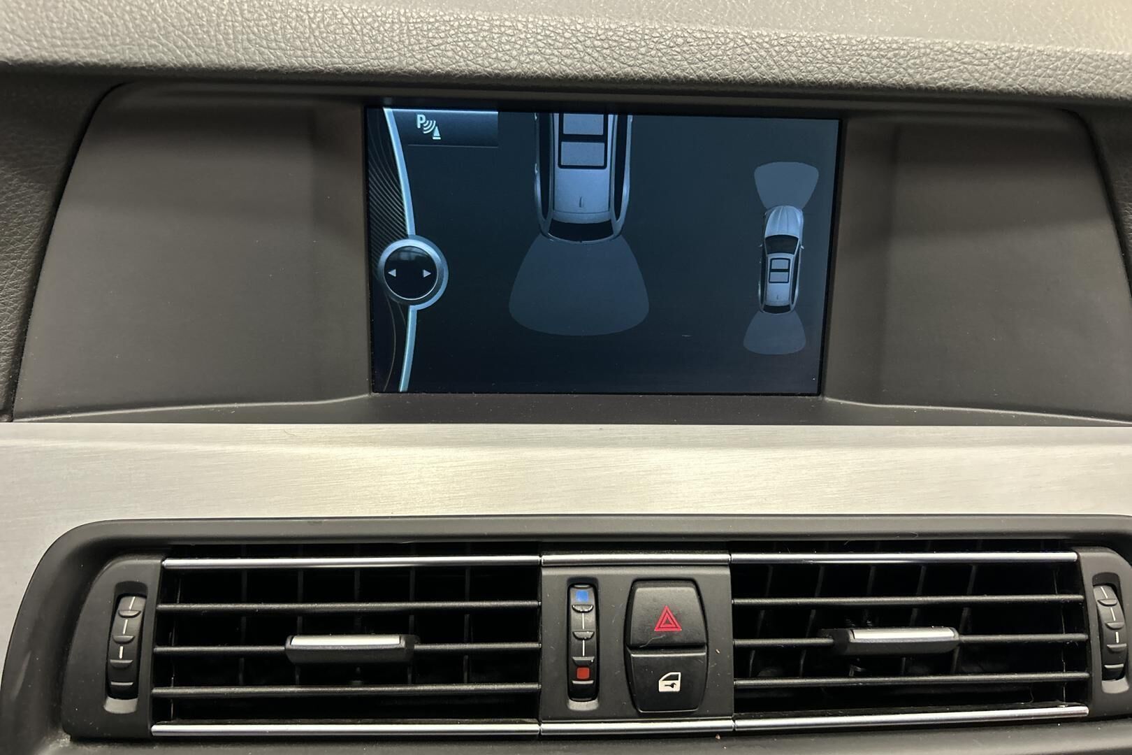 BMW 5-SARJA iso kuva 16