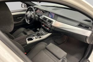 BMW 5-SARJA esikatselu 26