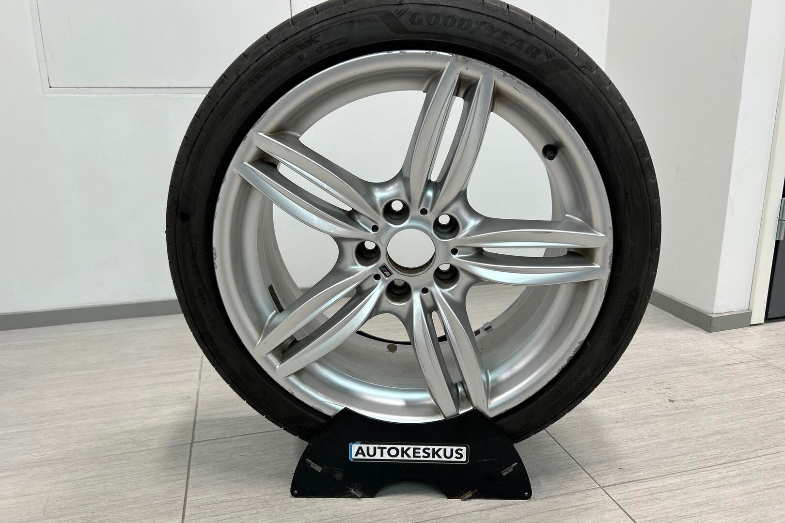 BMW 5-SARJA iso kuva 27