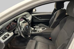 BMW 5-SARJA esikatselu 8