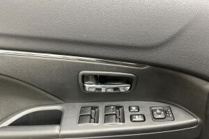 Mitsubishi ASX esikatselu 17