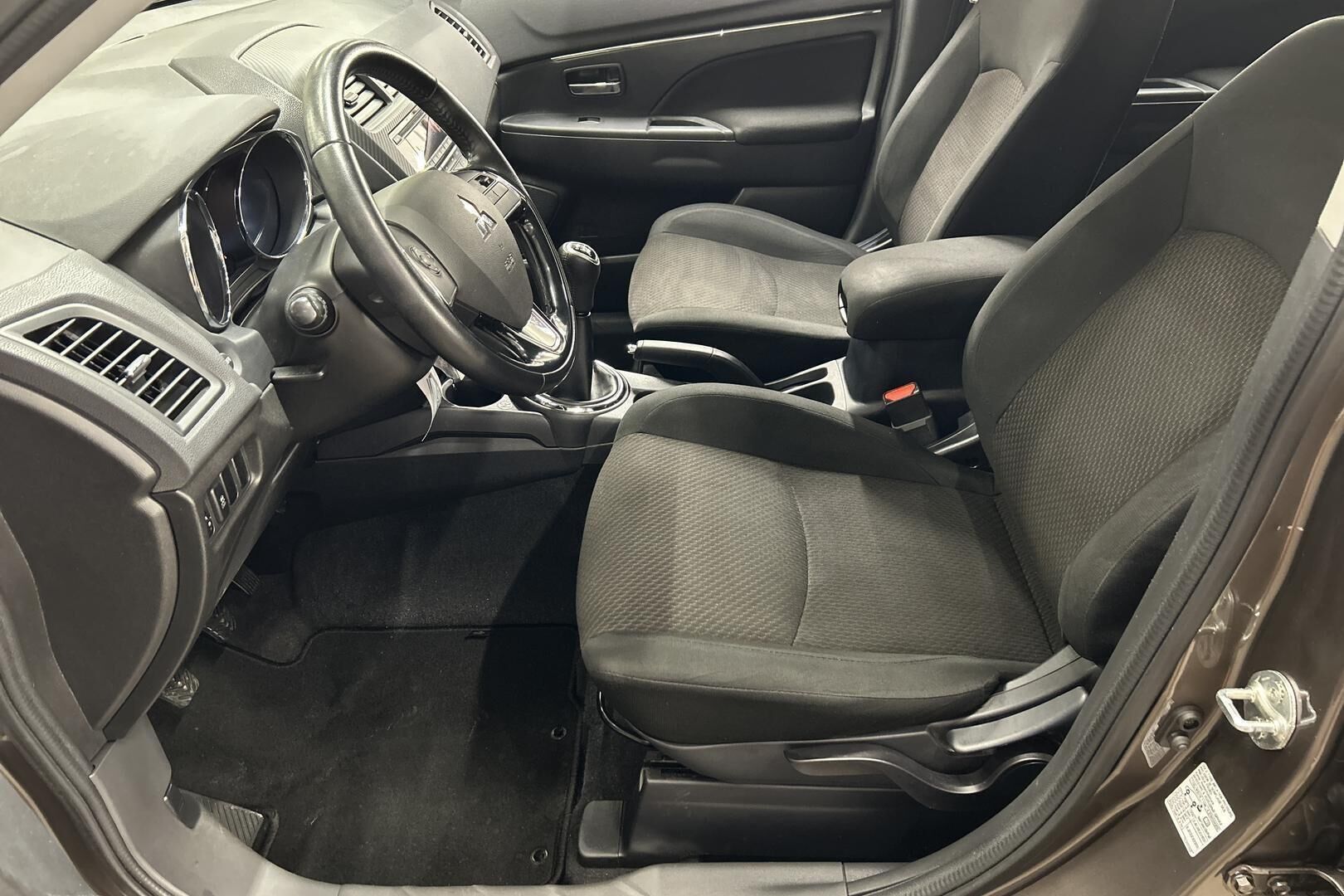 Mitsubishi ASX iso kuva 7
