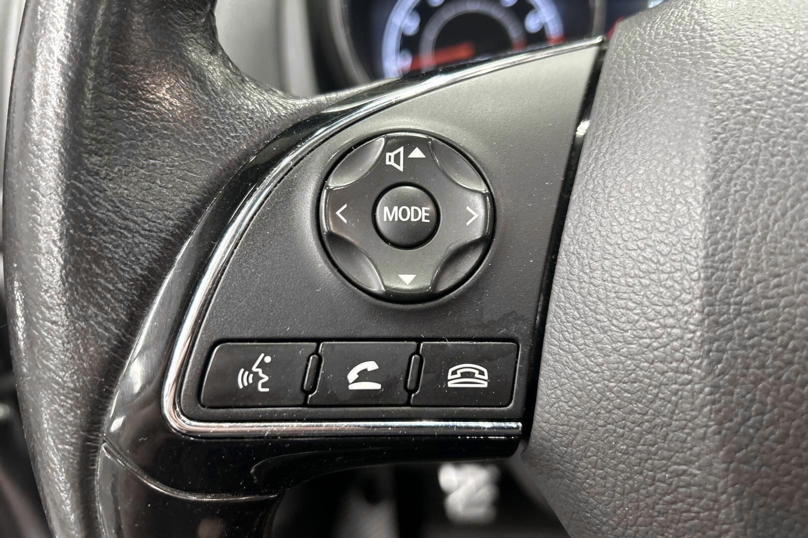 Mitsubishi ASX iso kuva 13