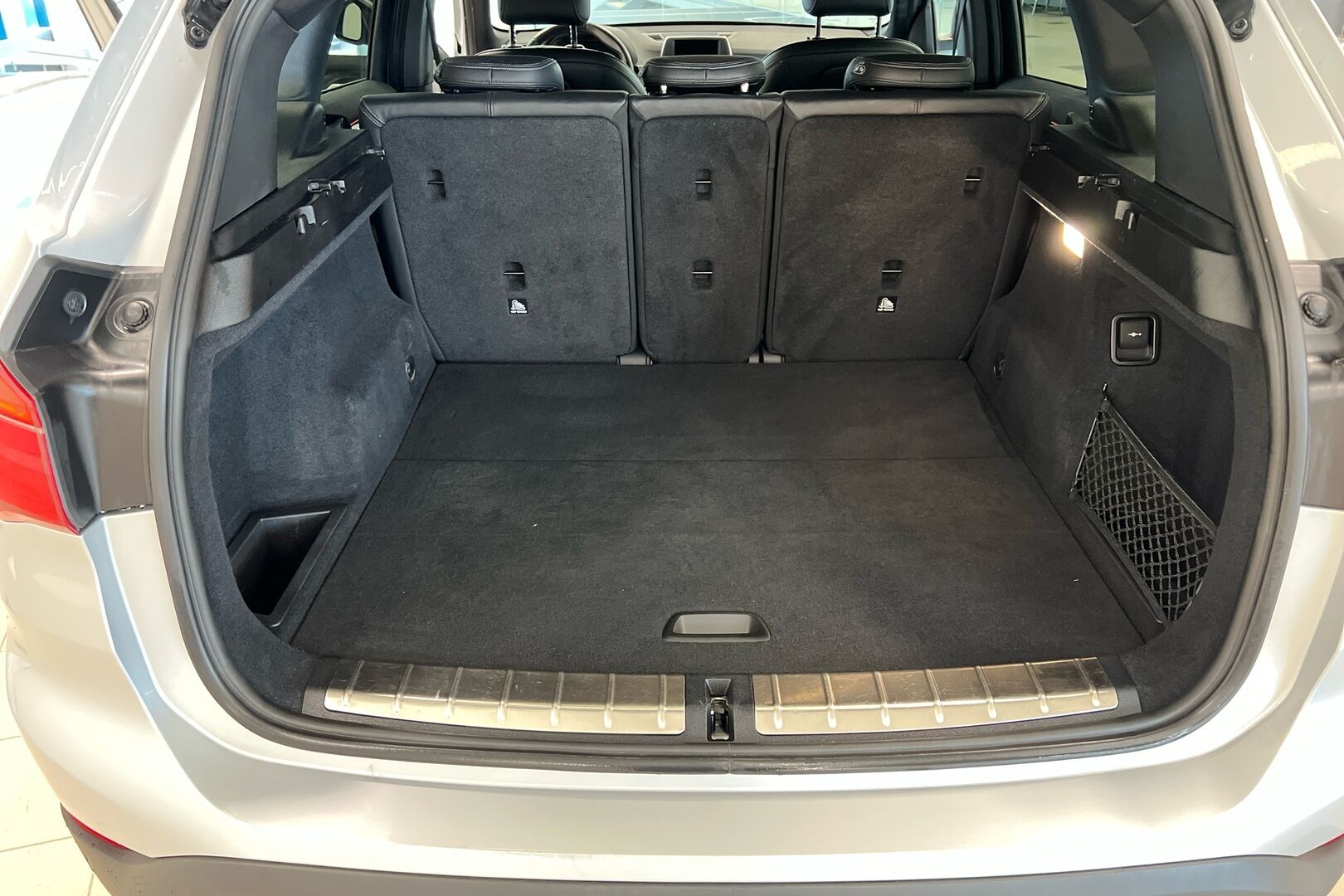 BMW X1 iso kuva 9