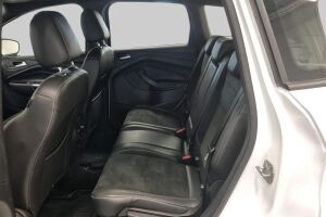Ford Kuga esikatselu 10