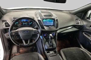 Ford Kuga esikatselu 11