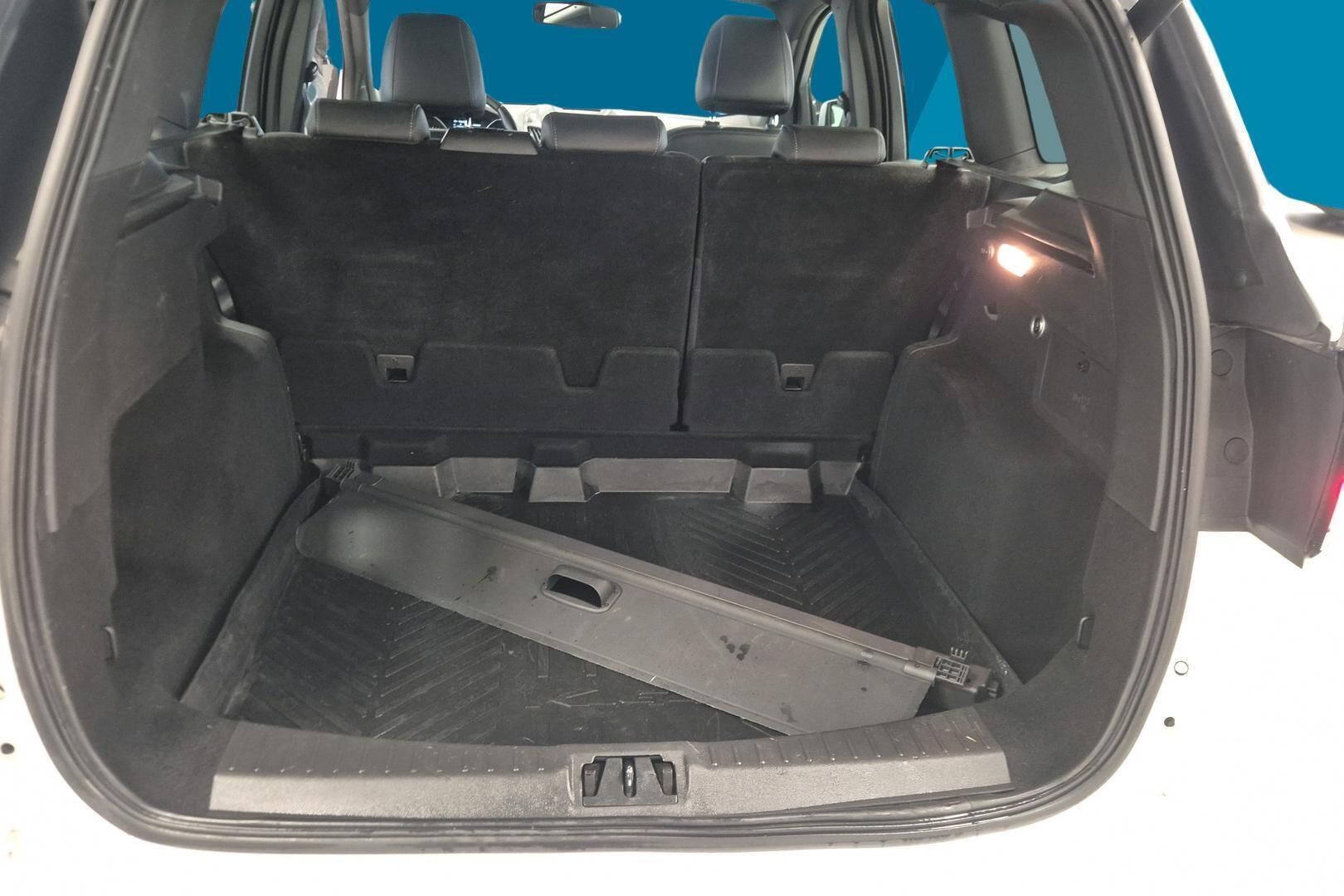 Ford Kuga iso kuva 12
