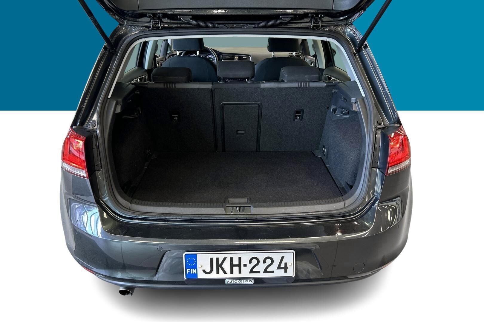 Volkswagen Golf iso kuva 9