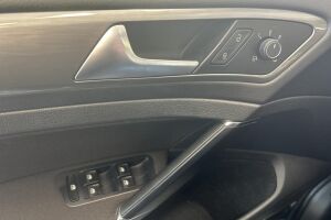 Volkswagen Golf esikatselu 23