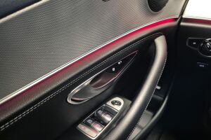 Mercedes-Benz E esikatselu 19