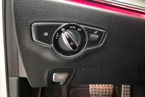 Mercedes-Benz E esikatselu 20