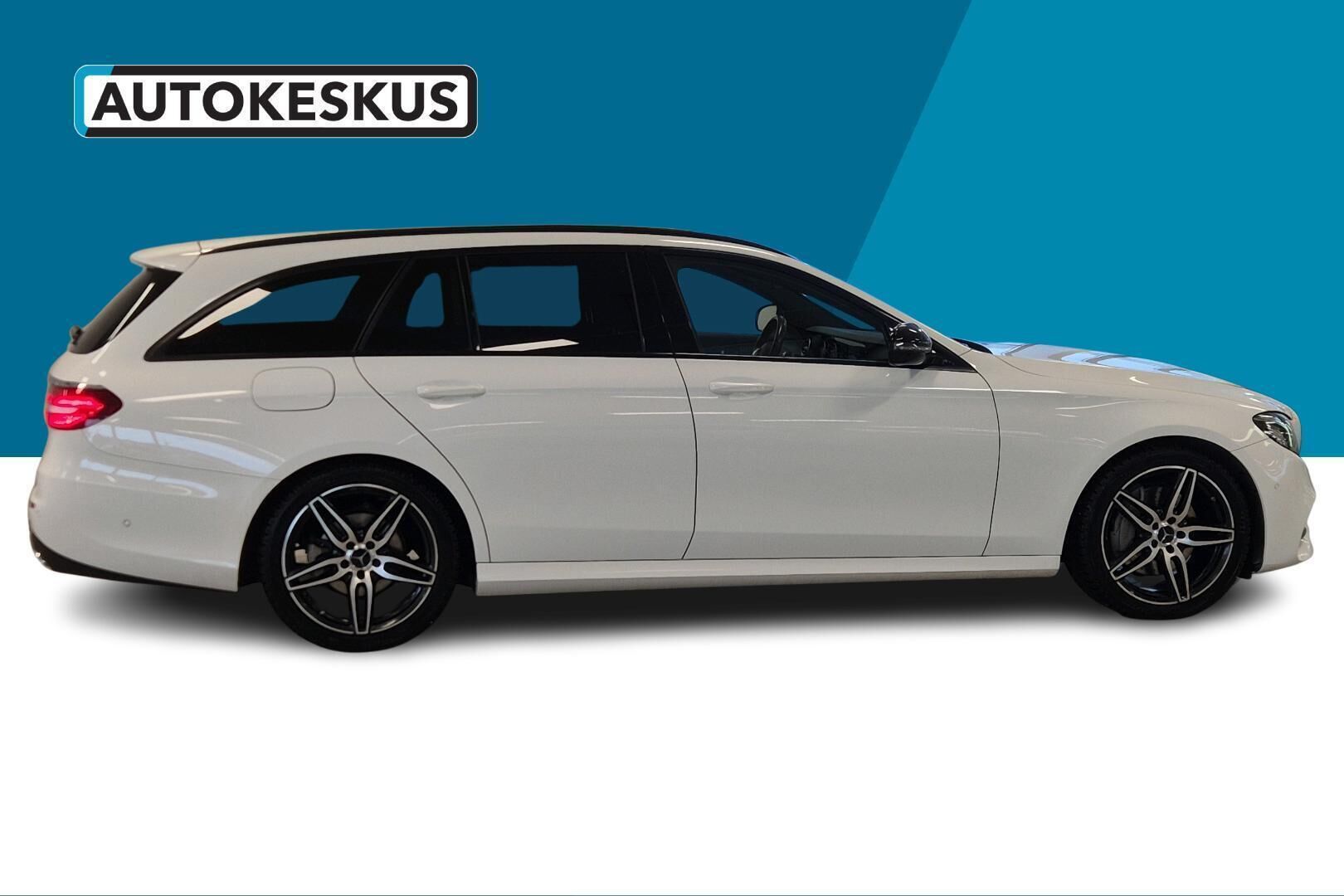 Mercedes-Benz E iso kuva 3