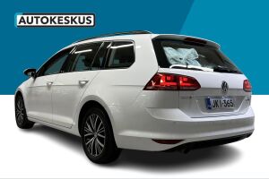 Volkswagen Golf esikatselu 7