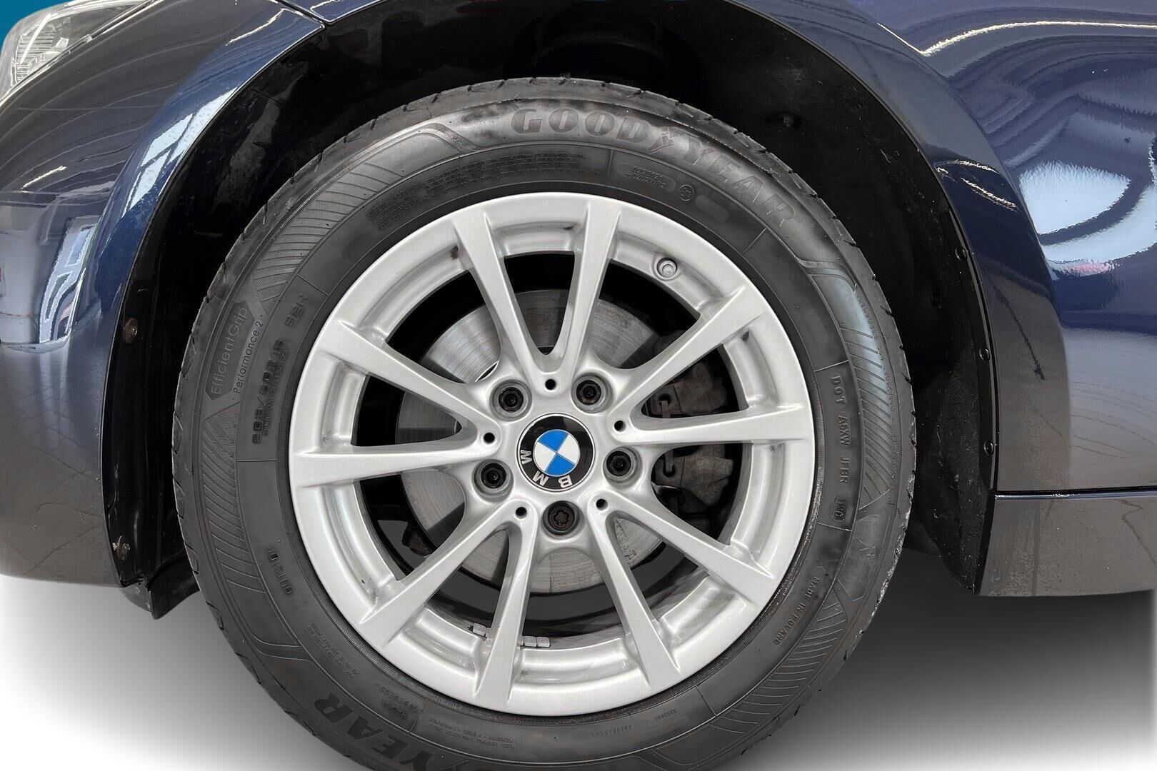BMW 3-sarja iso kuva 9