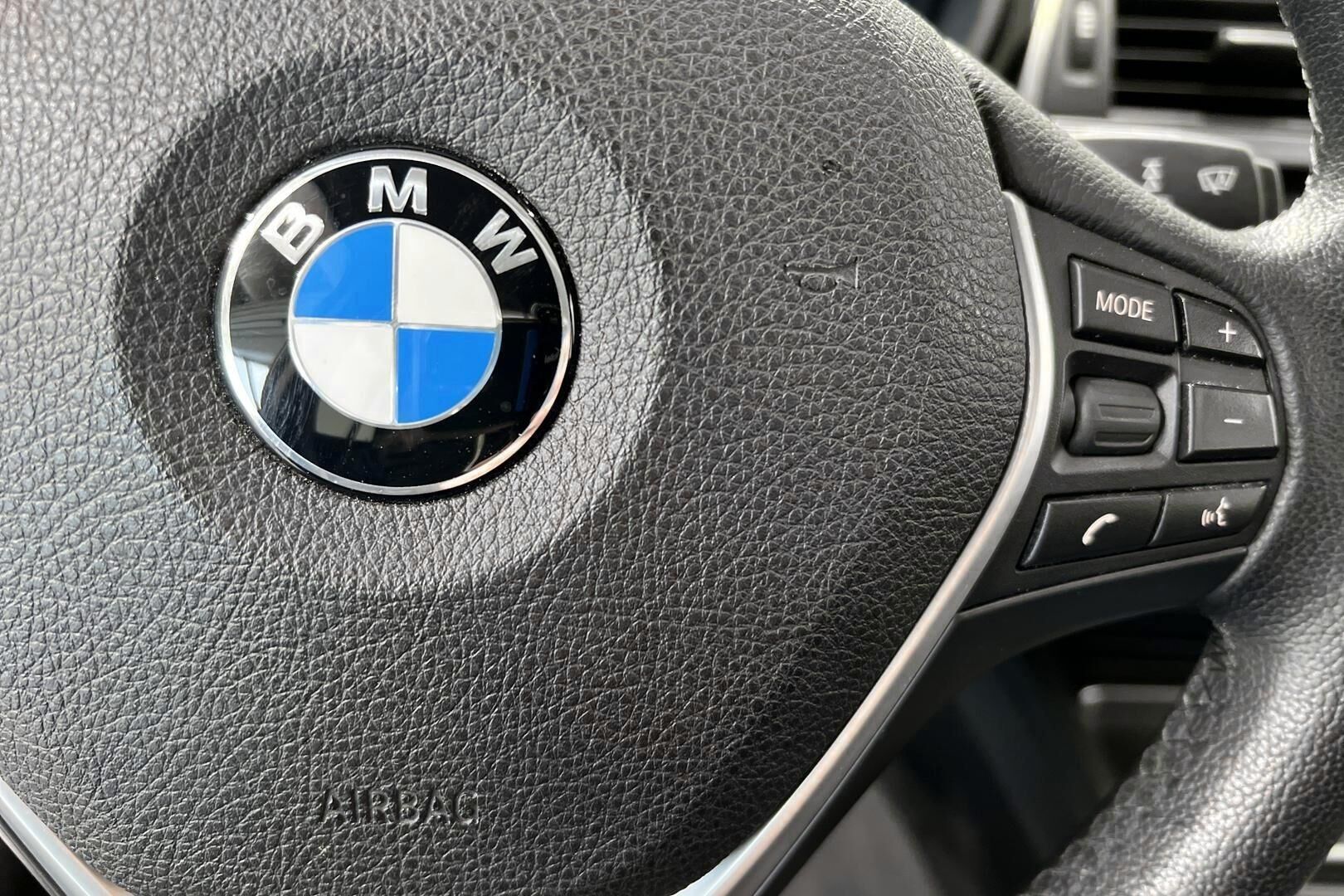 BMW 3-sarja iso kuva 21
