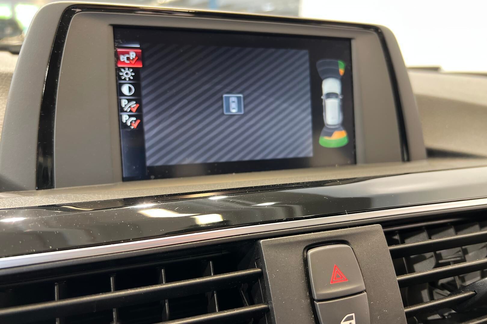 BMW 3-sarja iso kuva 14