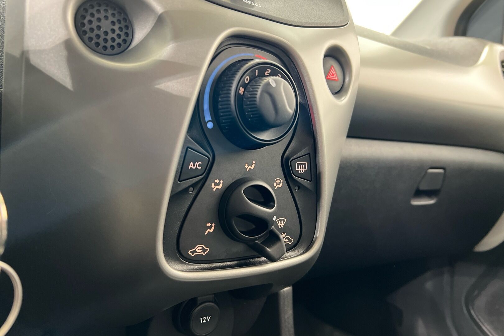 Toyota AYGO iso kuva 17