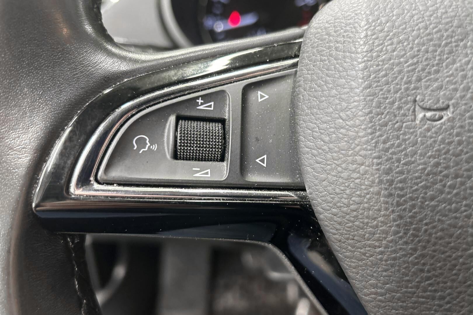 Skoda Octavia iso kuva 15