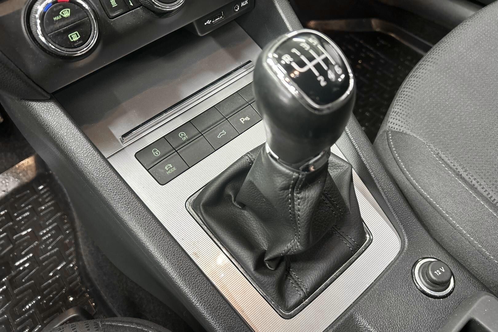 Skoda Octavia iso kuva 21