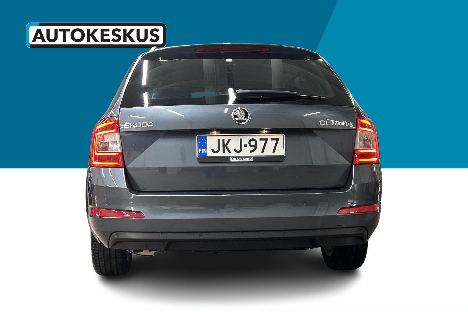 Skoda Octavia iso kuva 5