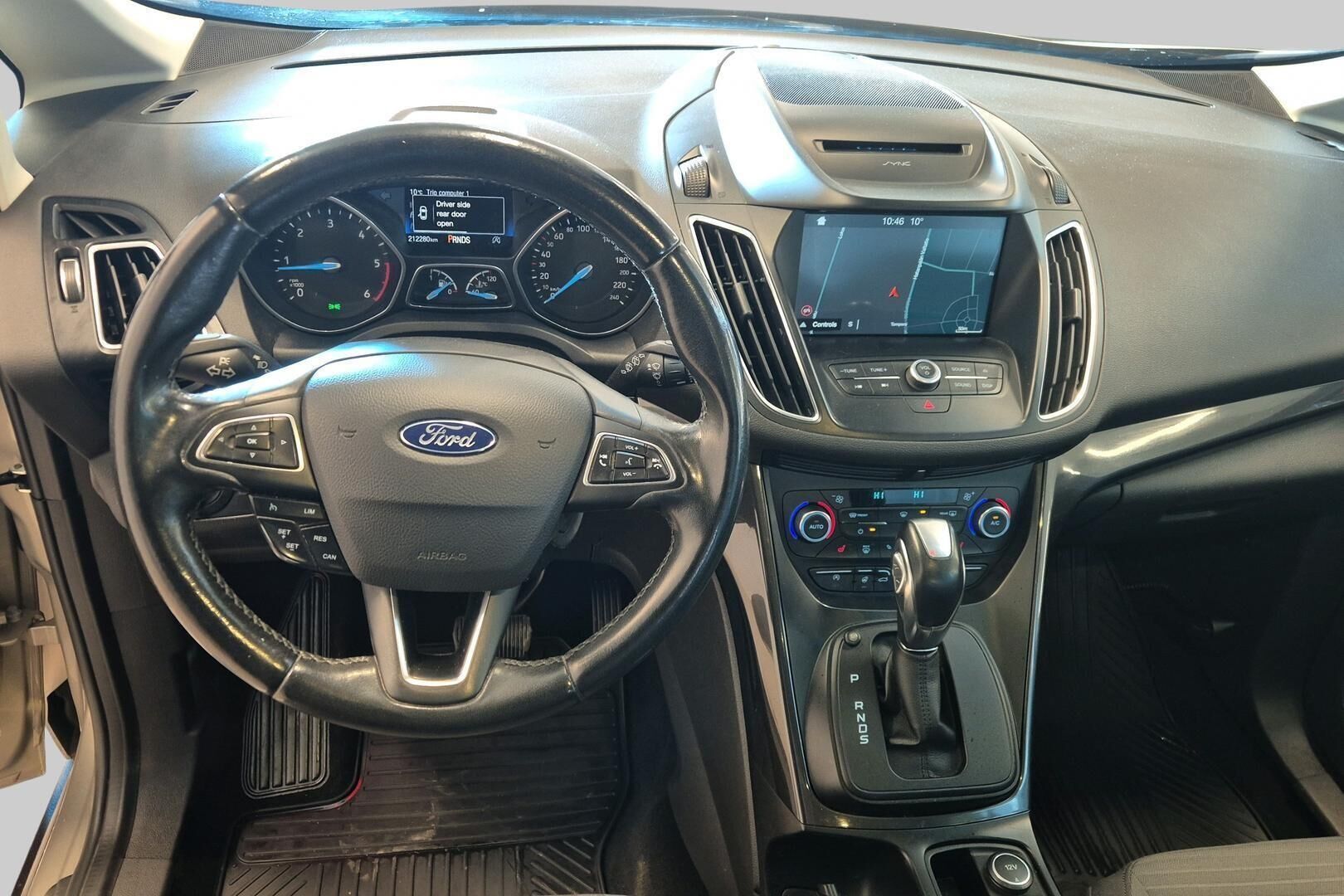 Ford C-Max iso kuva 11