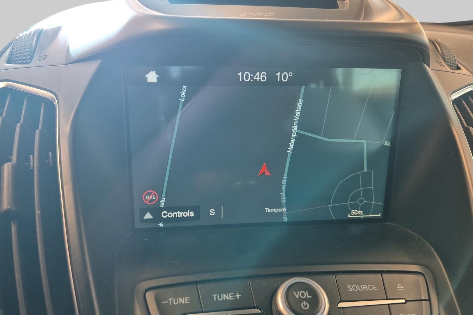 Ford C-Max iso kuva 15