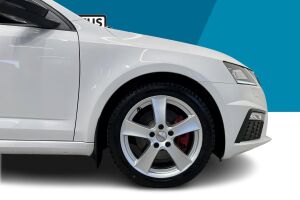 Skoda Octavia esikatselu 12