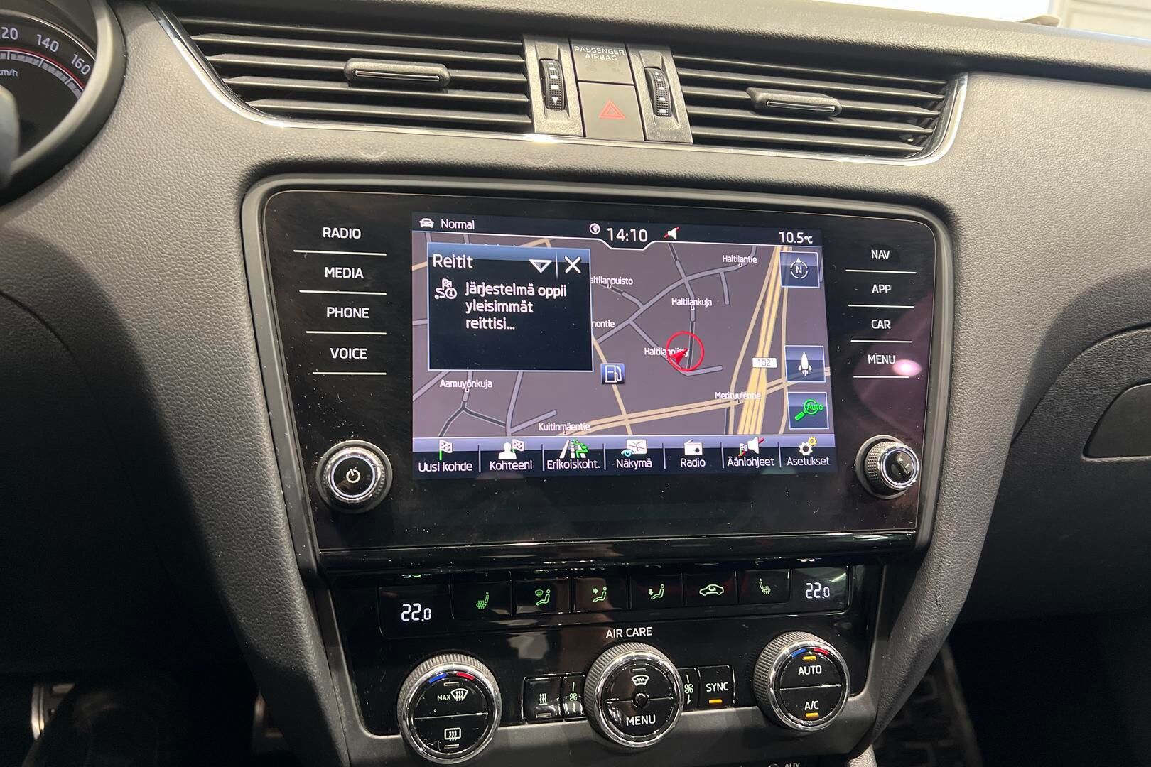 Skoda Octavia iso kuva 14