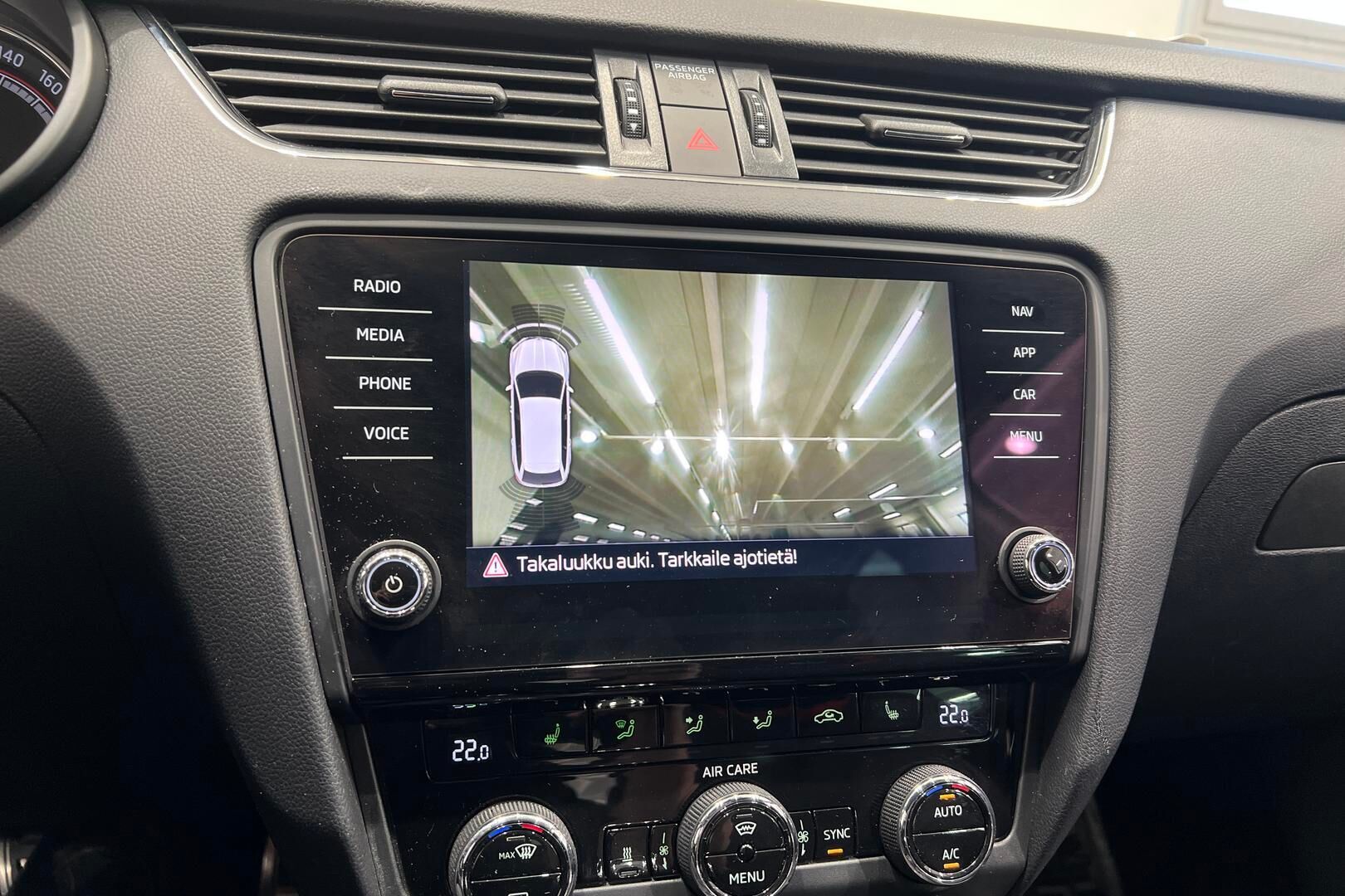 Skoda Octavia iso kuva 15