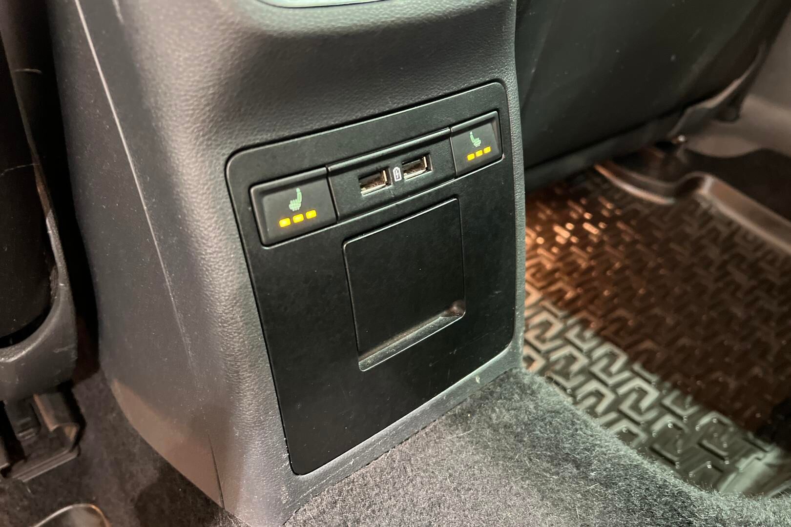 Skoda Octavia iso kuva 23