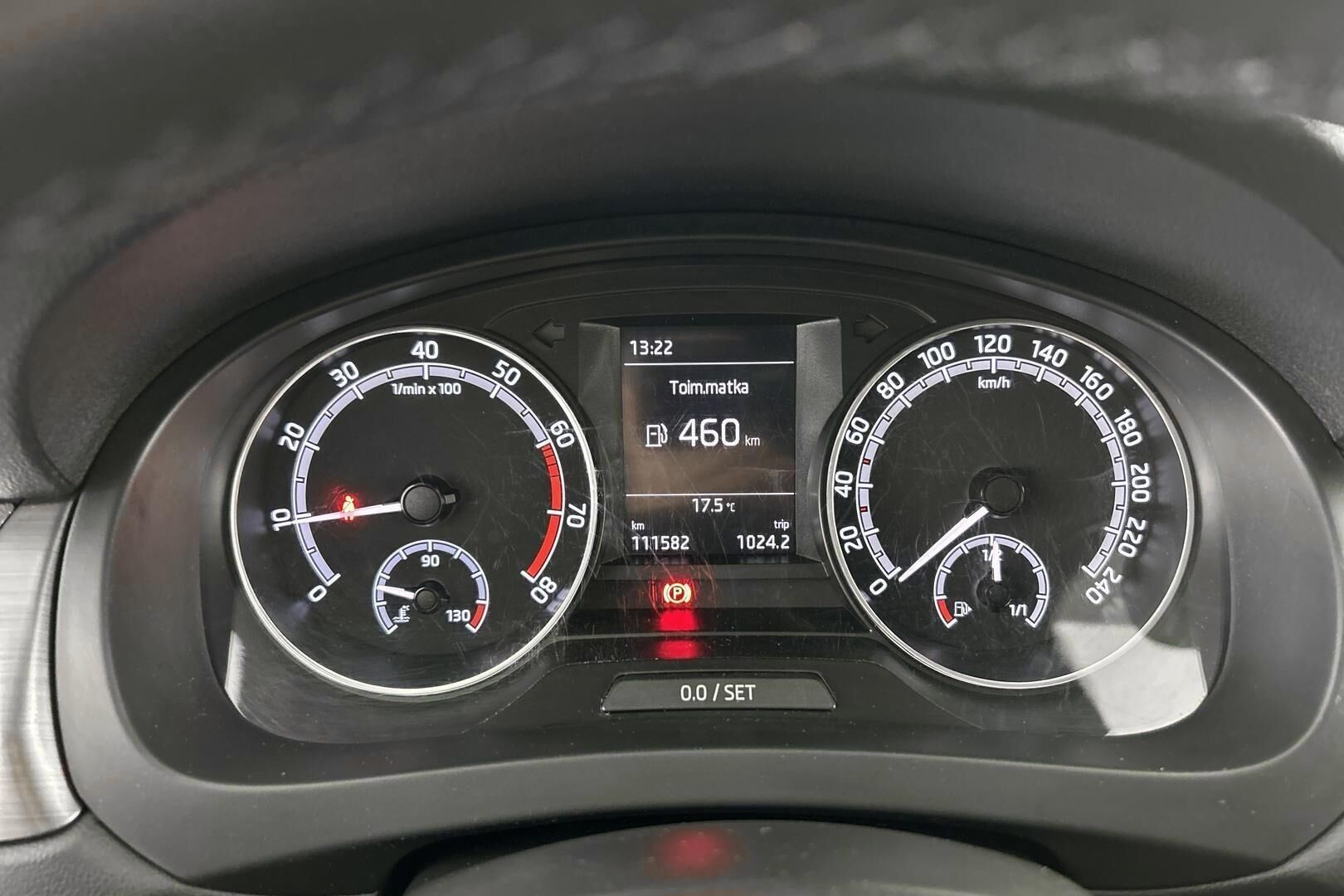 Skoda Rapid iso kuva 9